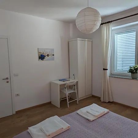 Haus Mit Garten Apartment