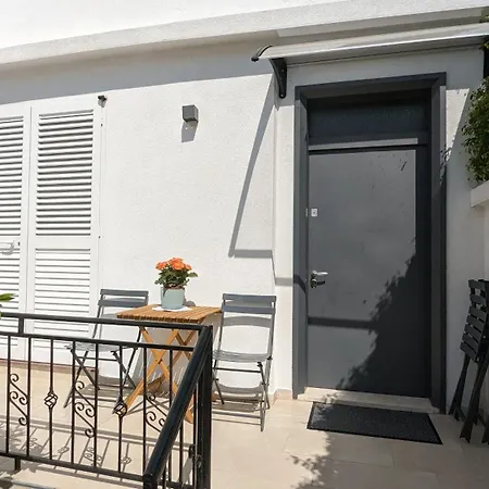 Haus Mit Garten Shkoder